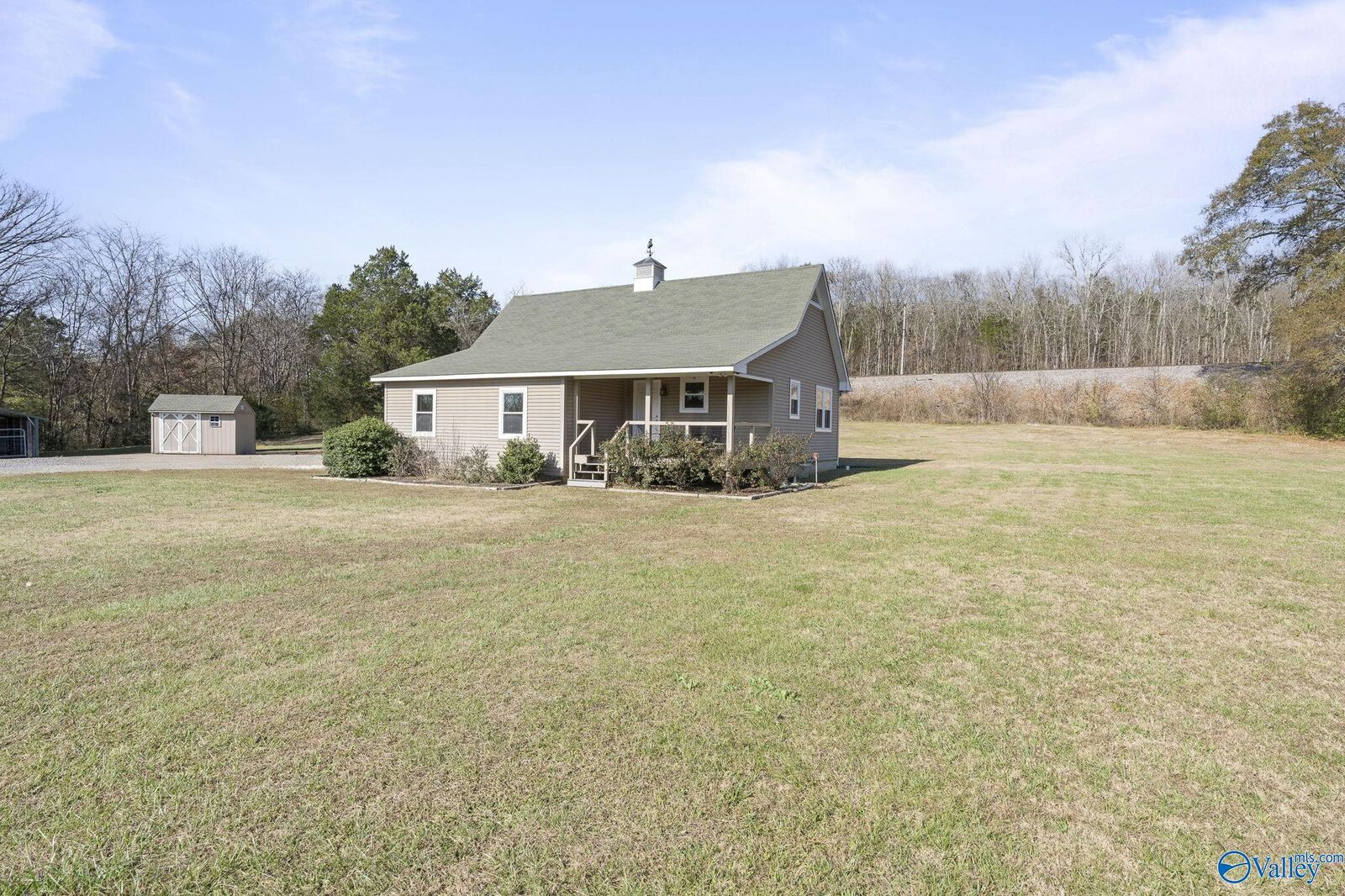 Property Photo:  391 Robinwood Lane  AL 35776 