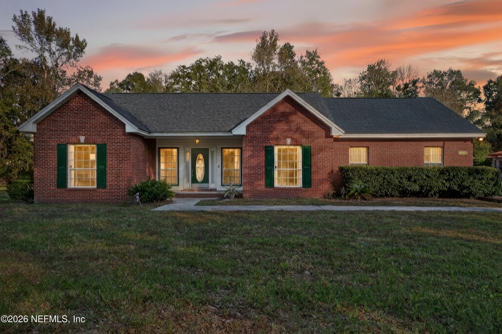 Property Photo: 11319 Simmons Road FL 32218