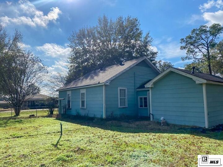 Property Photo: 200 Lakeshore Drive LA 71203