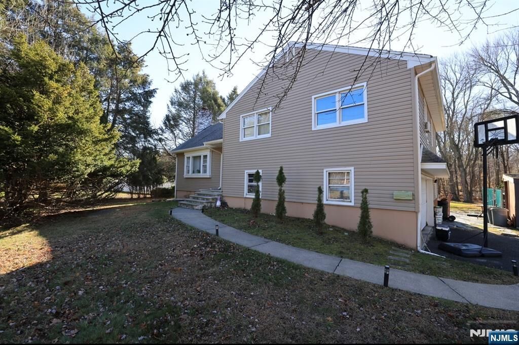 Property Photo: 484 Caldwell Drive NJ 07481