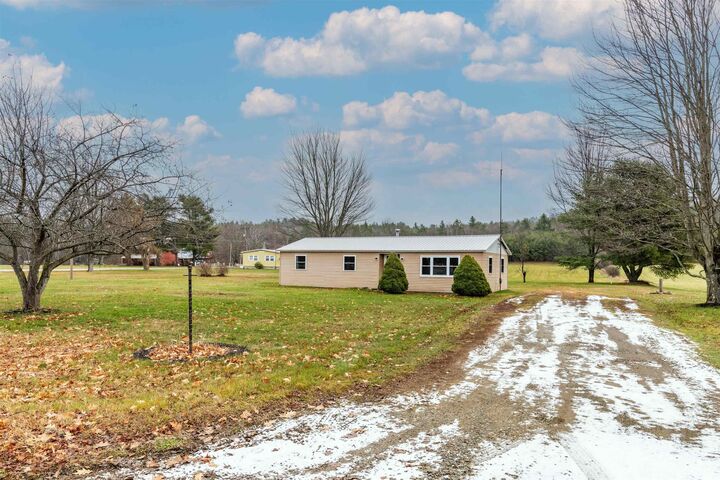 Property Photo: 2276 County Road NH 03774