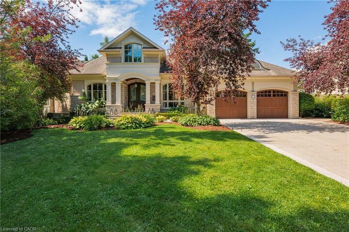 Property Photo:  38 Shorewood Place  ON L6K 3Y4 