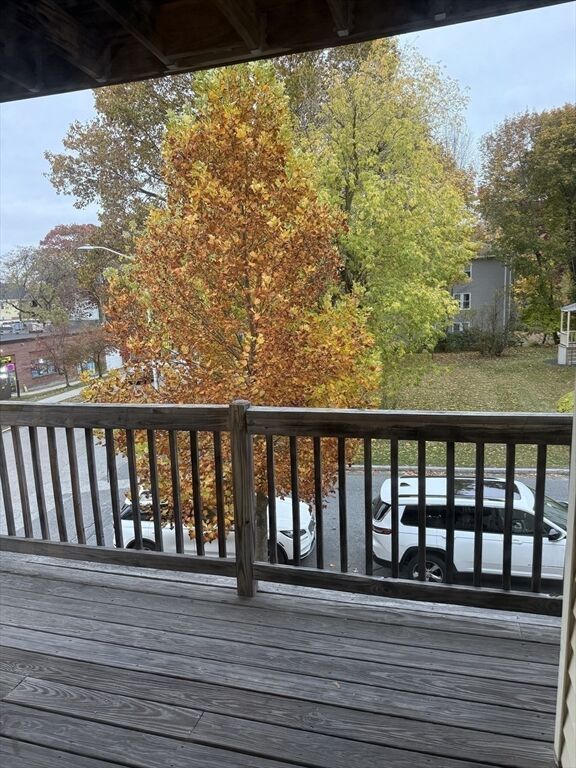 Property Photo: 97 Courtland St 2 MA 01602