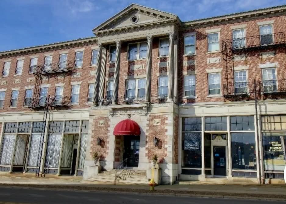 Property Photo: 354 N. Main Street 202 MA 01810