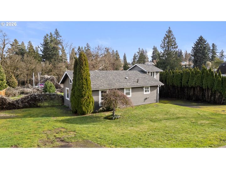 Property Photo:  12700 SE 27th Ave  OR 97222 
