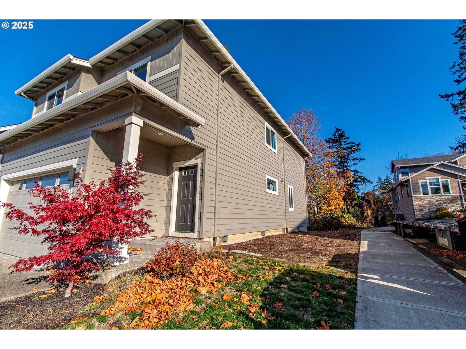 Property Photo:  2294 SW Wallula Ln  OR 97080 