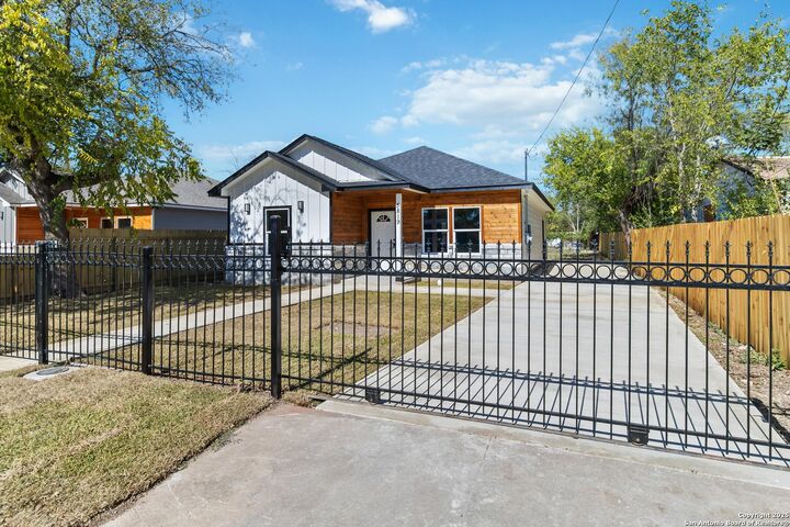Property Photo:  5819 Mayo  TX 78227 