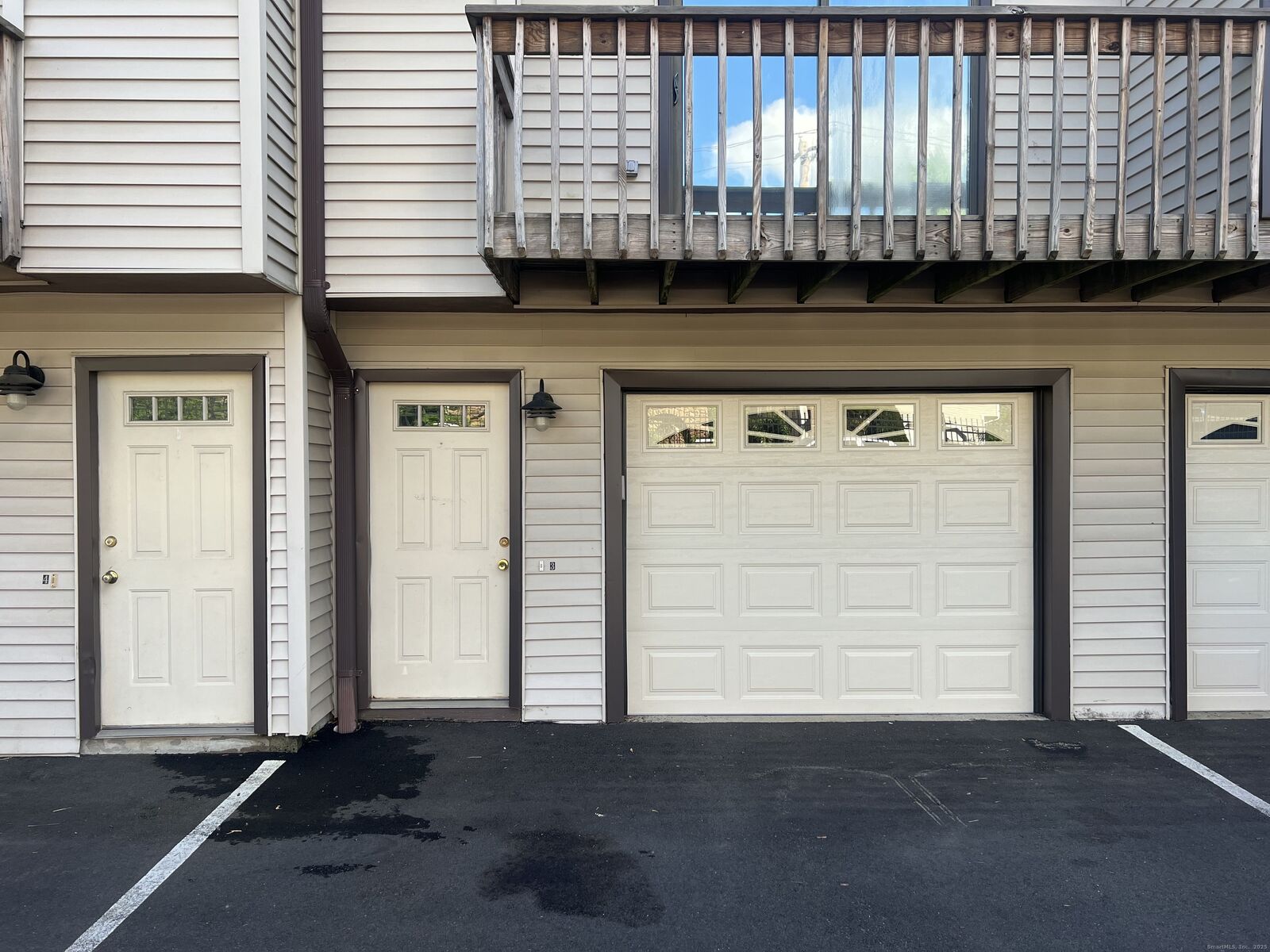 Property Photo:  15 Crest Street A3  CT 06516 