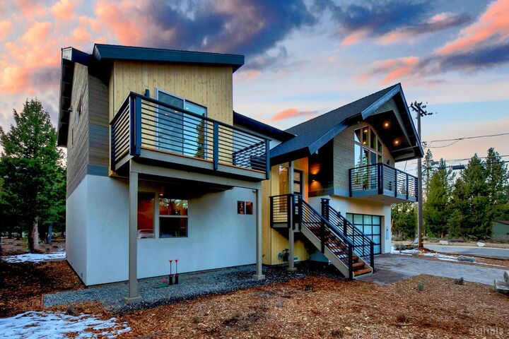 1910 Bakersfield Street  South Lake Tahoe CA 96150 photo