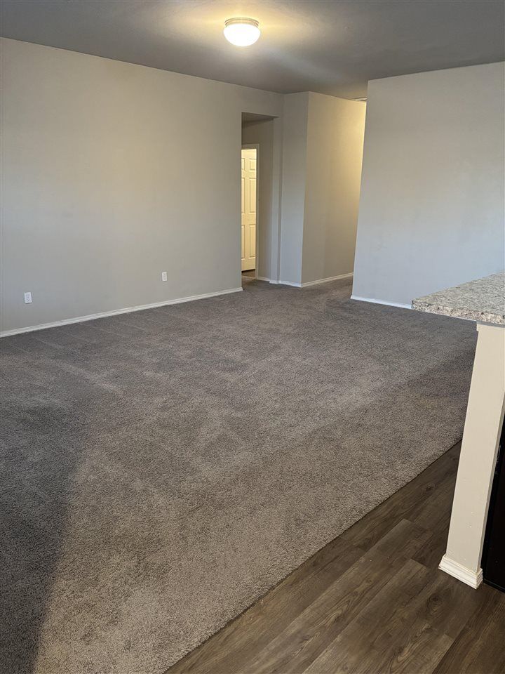 Property Photo: 1822 E Brooke Avenue OK 74075