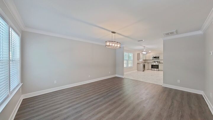 Property Photo:  211 Lucy St  GA 31792 