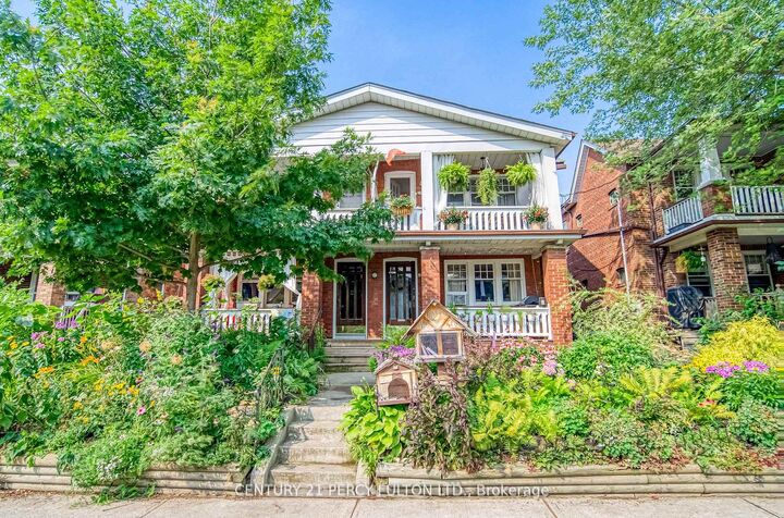 Property Photo:  48-50 Scarboro Beach Boulevard  ON M4E 2X1 