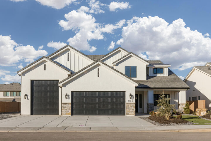 Property Photo: 3163 E 2170 S UT 84790