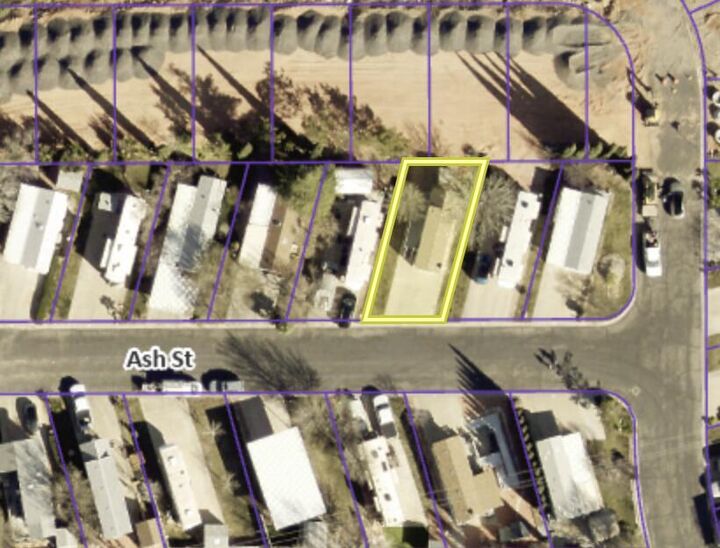 Property Photo: 144 Ash St UT 84737