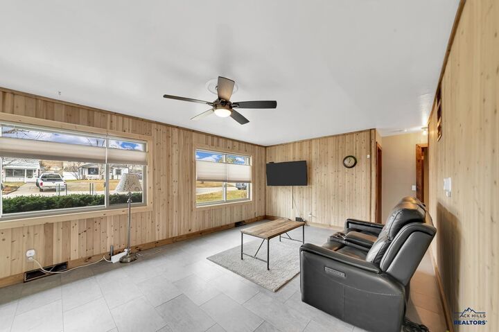 Property Photo:  501 Robbins Dr  SD 57701 