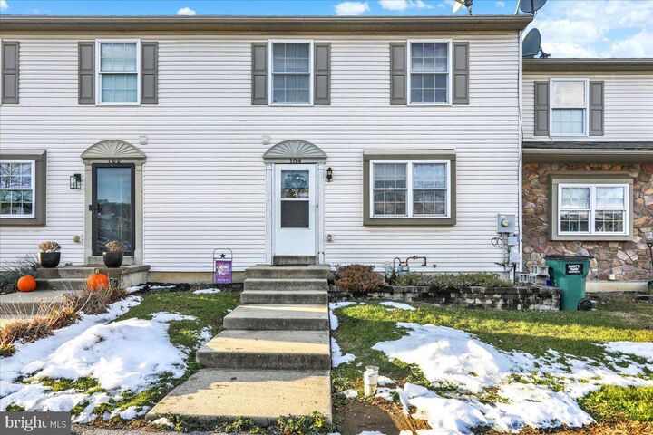 Property Photo:  104 White Birch Lane  PA 19510 