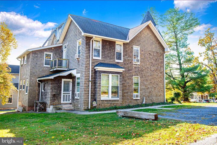 Property Photo: 1537 S Rolling MD 21227