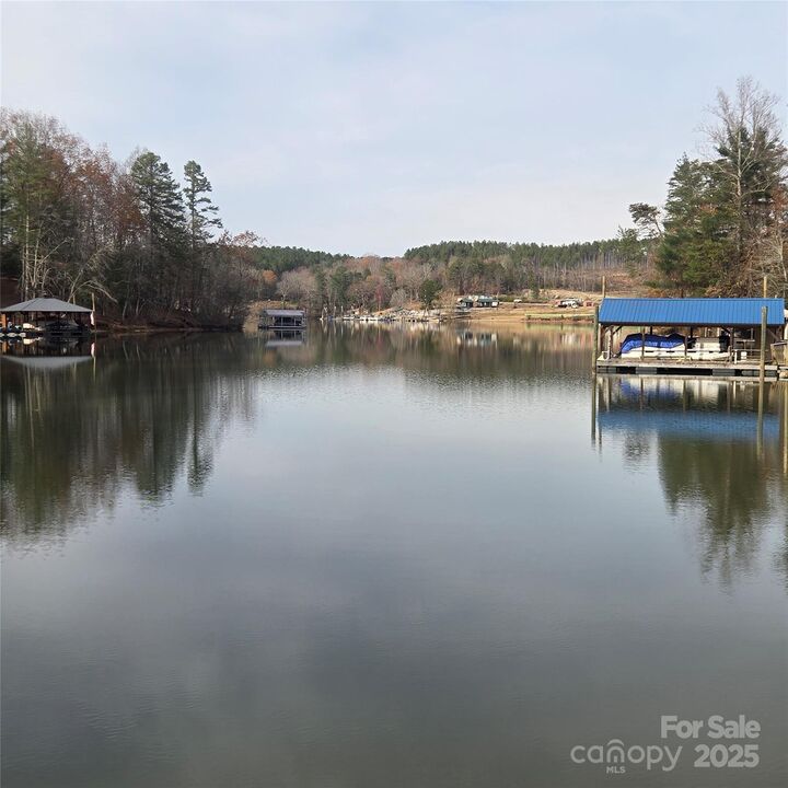 Property Photo: 1096 Lake Vista Drive NE NC 28690