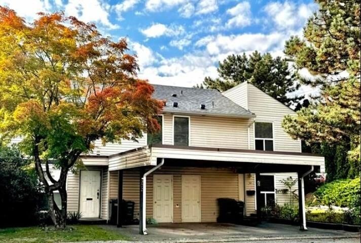 Property Photo: 32550 Maclure Road 302 BC V2T 4N3