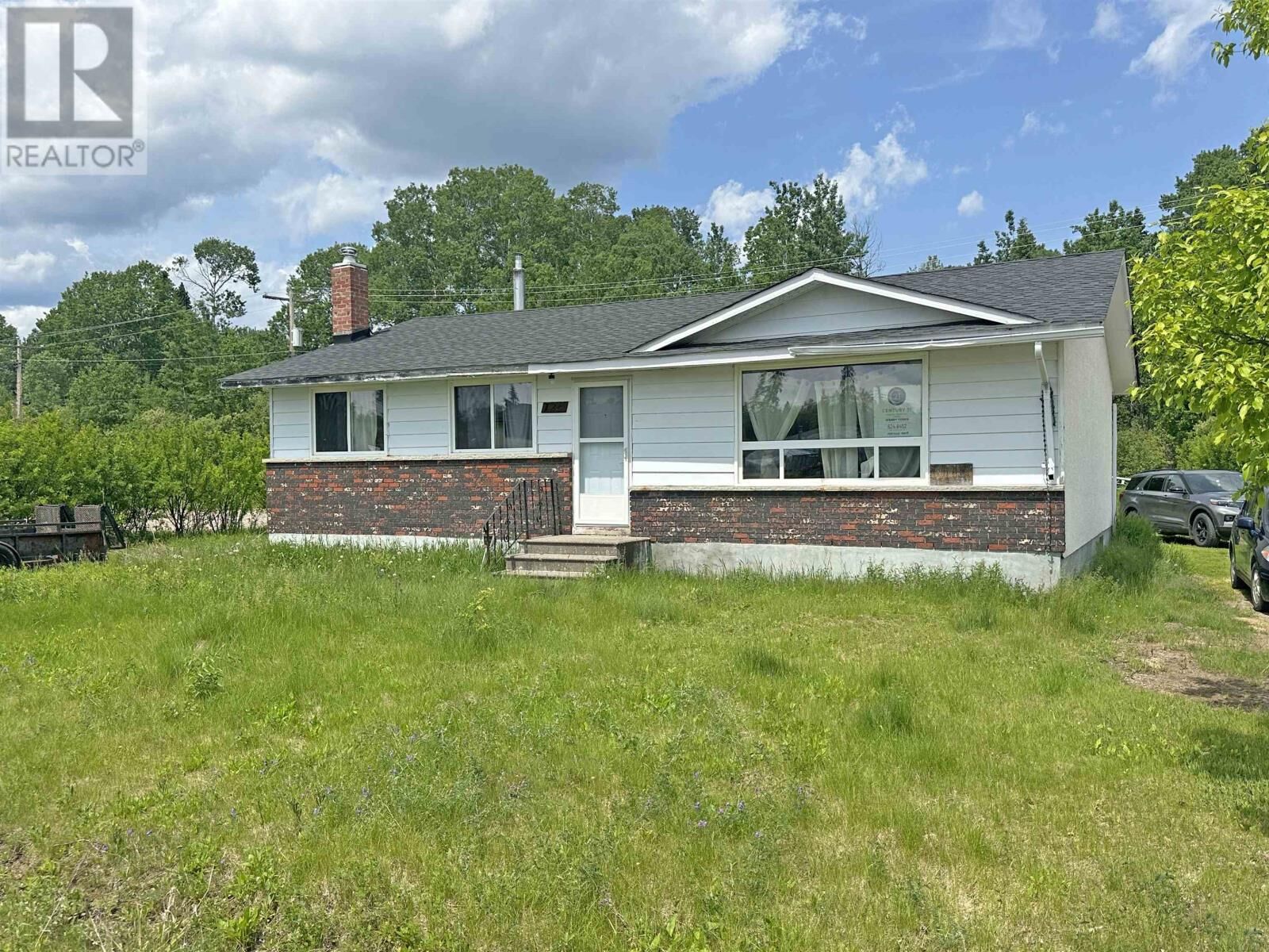 Property Photo: 124 Highland Crescent ON P0T 2H0