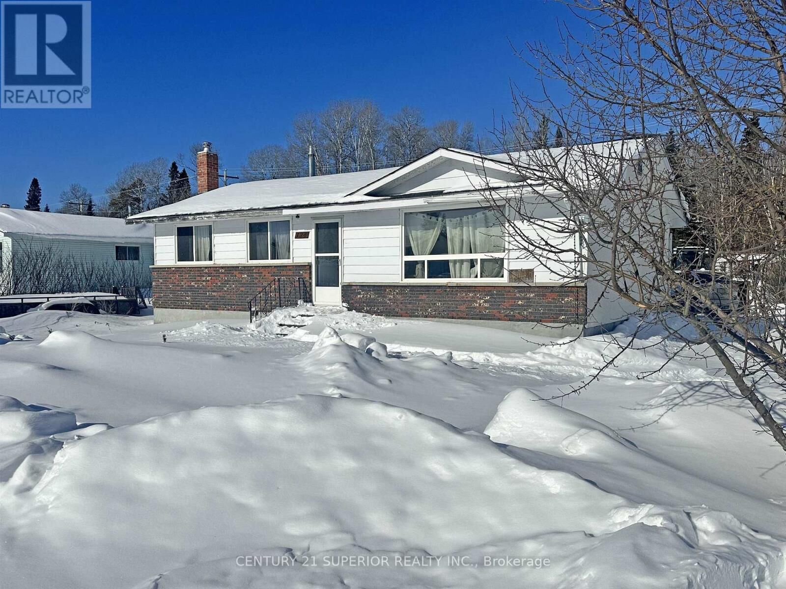 Property Photo: 124 Highland Crescent ON P0T 2H0