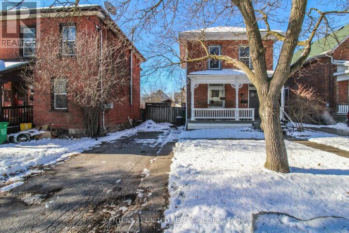 Photo de la propriété: 183 Rubidge Street ON K9J 3N6