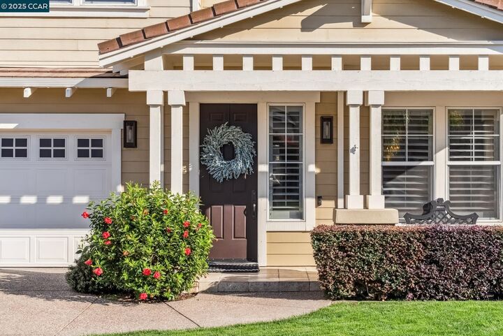 Property Photo:  113 Bordeaux Ct  CA 94553 