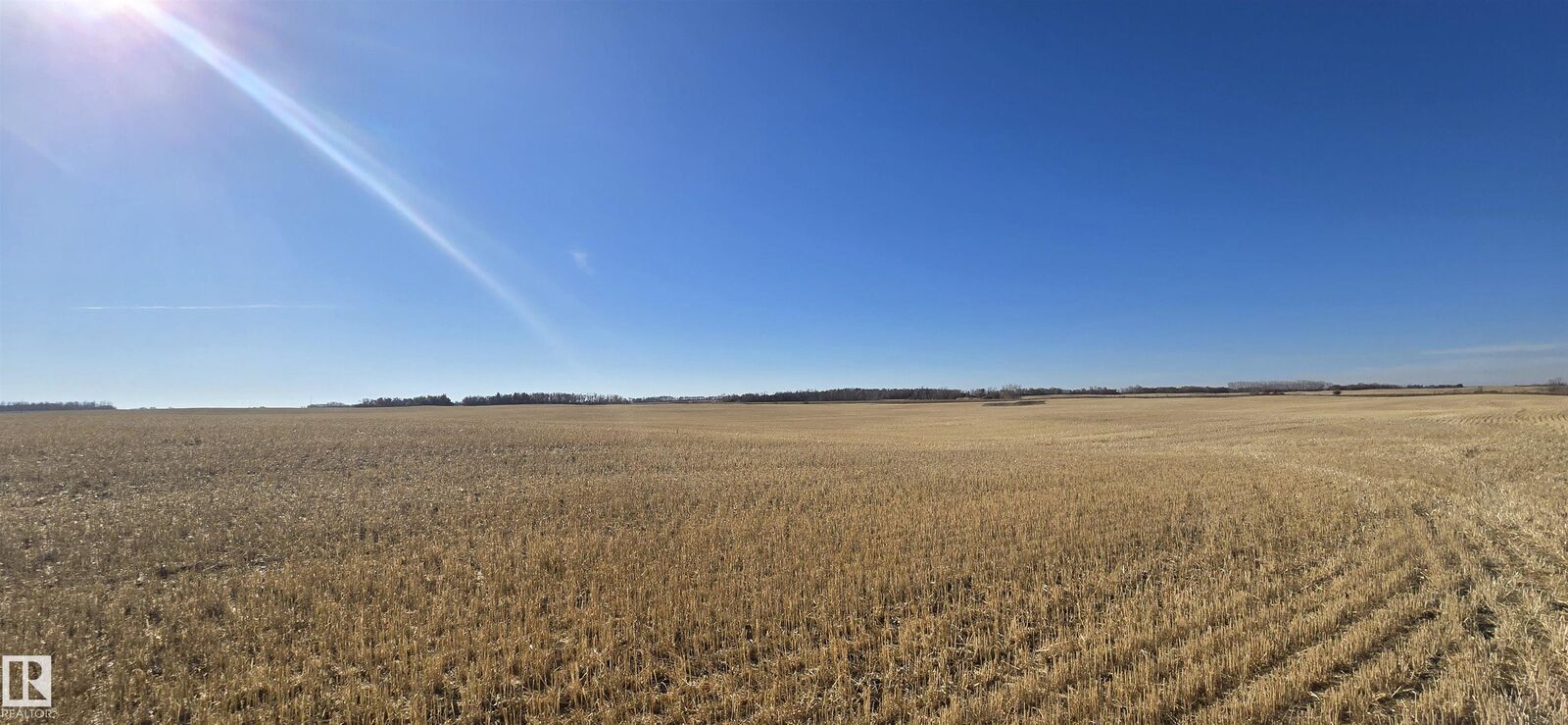 Property Photo:  Twp 522 855 Highway  AB T0B 2R0 