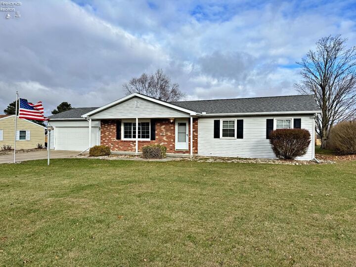 Property Photo: 4263 E County Road 50 OH 44883