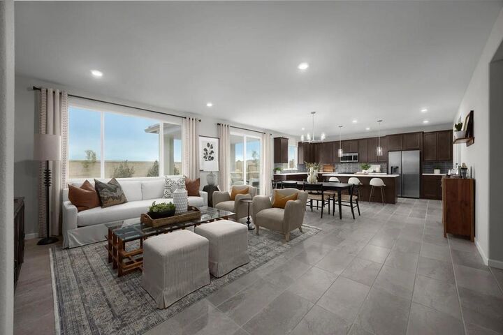 Property Photo:  2194 S Sylmar Avenue  CA 93725 