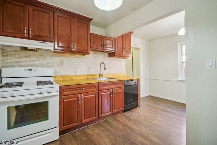 Property Photo: 1470 Liberty Ave NJ 07205