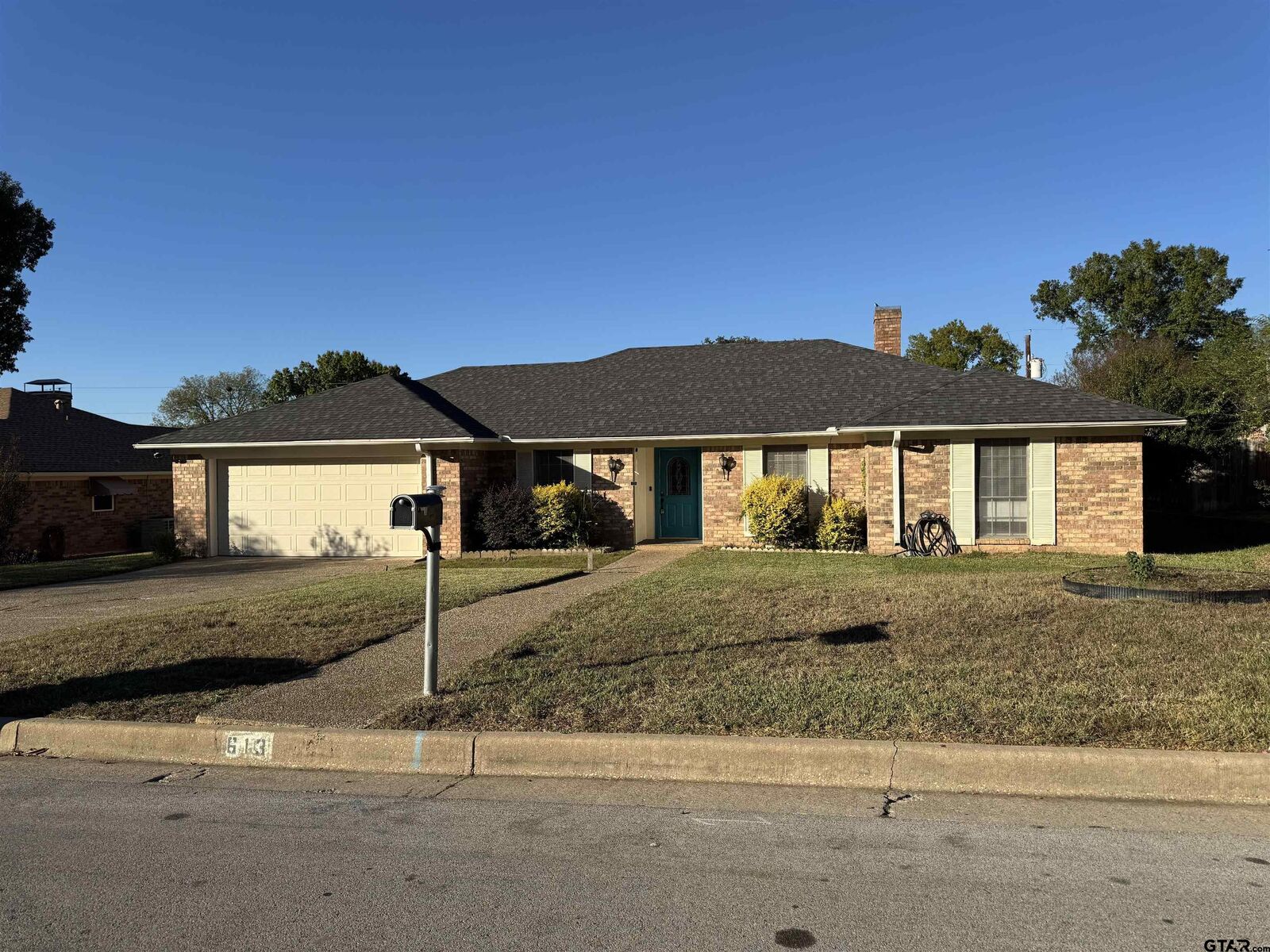 Property Photo: 613 Carriage TX 75703