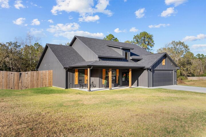 Property Photo:  190 Shady Oaks Drive  TX 75904 