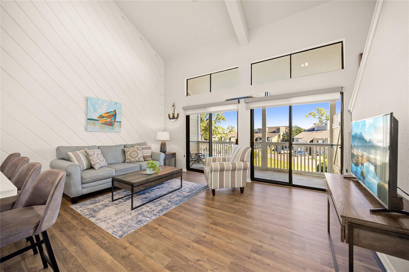 Property Photo: 108 April Point Drive S TX 77356