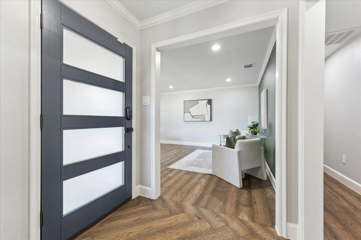 Property Photo: 5414 Sanford Road TX 77096