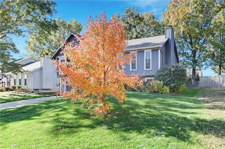 12838 S Navaho Drive  Olathe KS 66062 photo