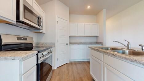 Property Photo:  541 W Bluebird Street  KS 66030 