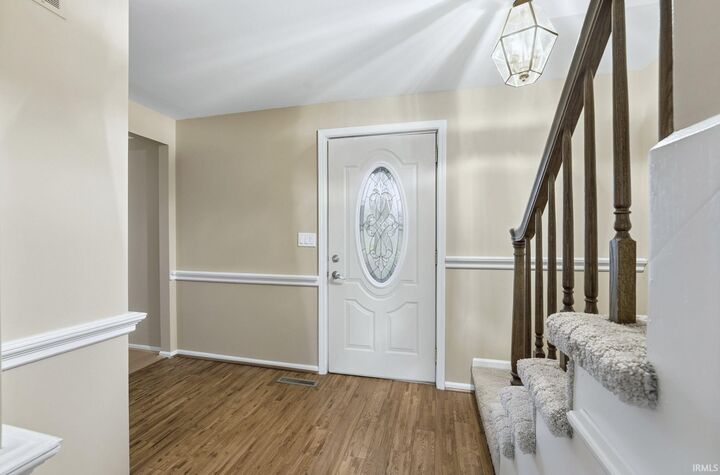 Property Photo:  1729 Lofton Way  IN 46815-7623 