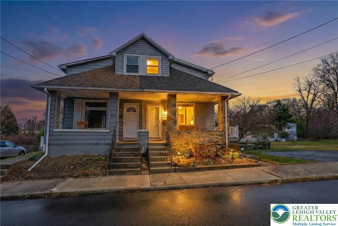 Property Photo:  309 Delong Avenue  PA 18049 