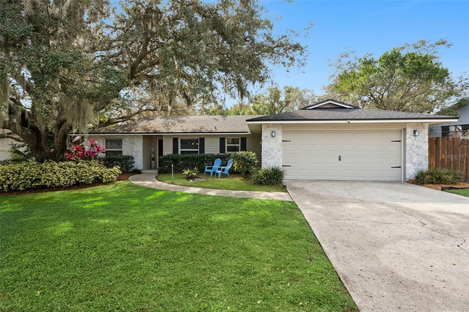 Property Photo:  625 Heather Brite Circle  FL 32712 
