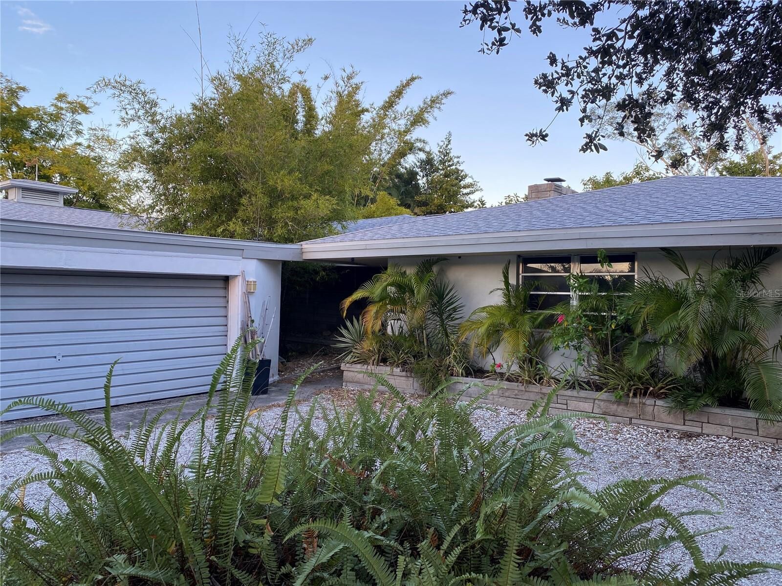 Property Photo: 3300 Mineola Drive FL 34239