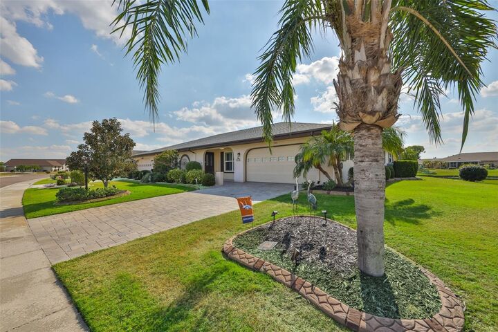 Property Photo: 1506 Bentwood Drive FL 33573