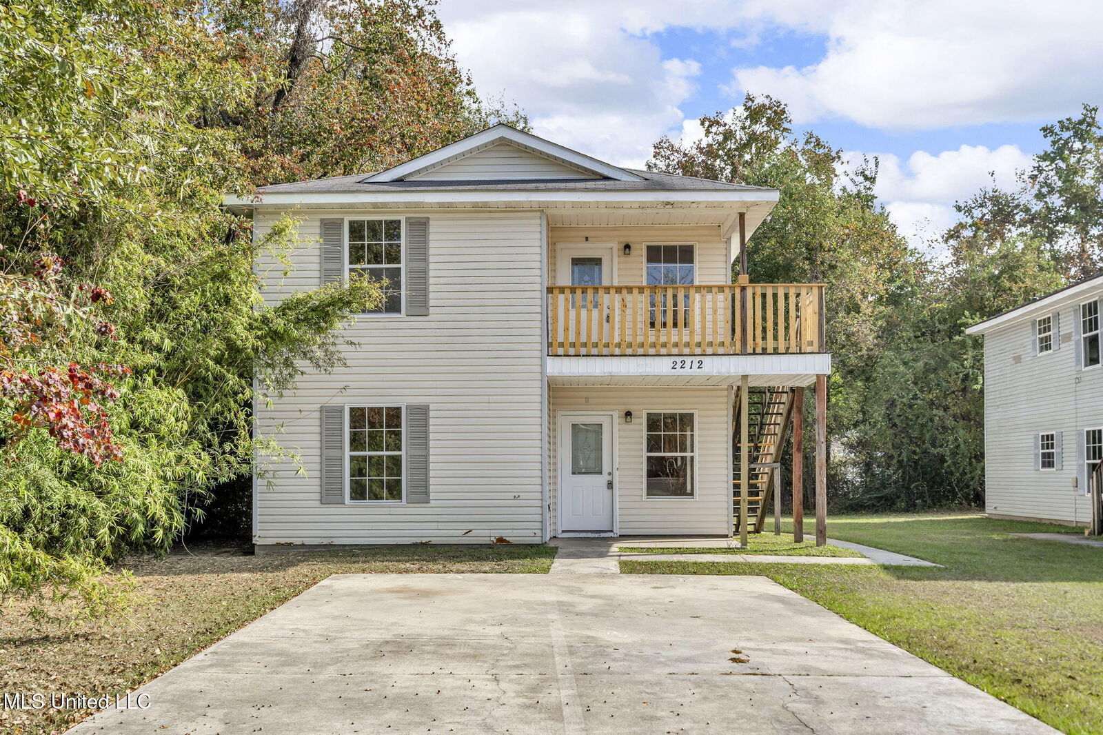 Property Photo:  2212 21st Avenue  MS 39501 