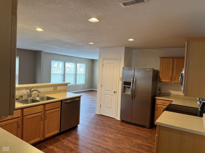 Property Photo:  10414 Bicknell Circle  IN 46038 