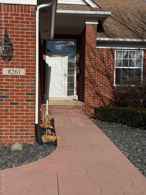 Property Photo:  8261 Prestwick Lane  MI 48095 2859 