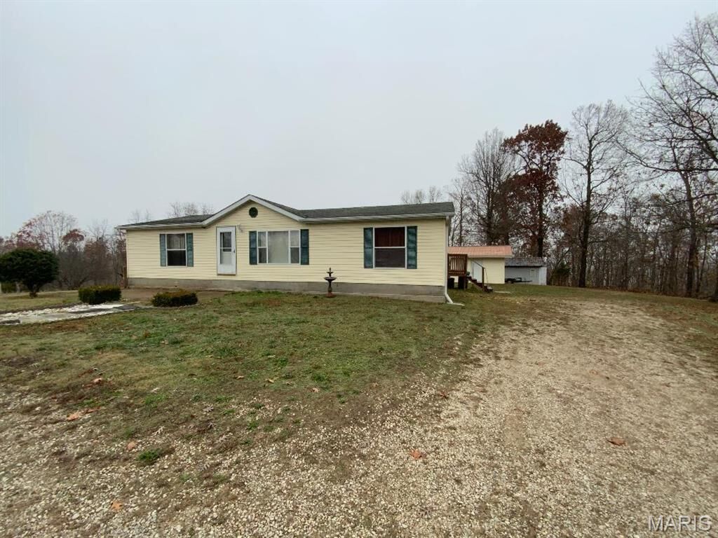 Property Photo:  3000 Metcalf Lane  MO 63640 