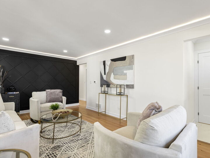 Property Photo: 5625 W Leland Avenue IL 60630