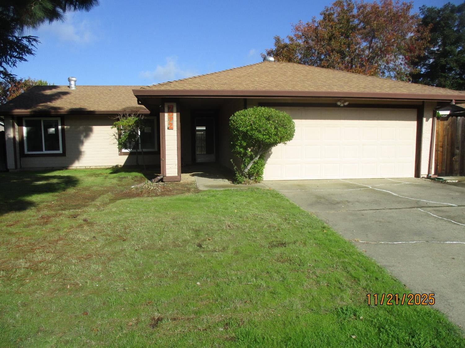 Property Photo:  7072 Sunburst Way  CA 95621 