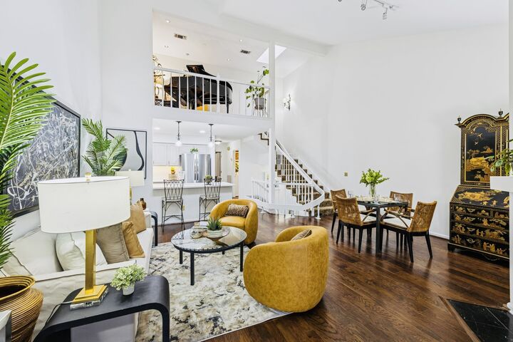 Property Photo:  237 Glenstone Cir  TN 37027 