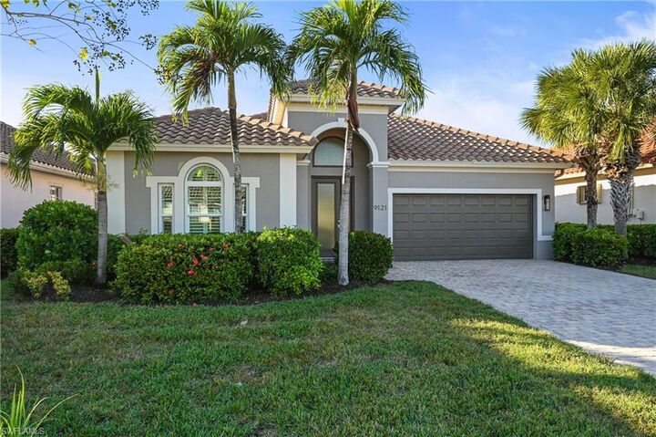 Property Photo: 9121 Quartz Ln FL 34120